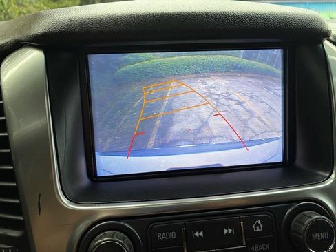 Used 2017 Chevrolet Suburban Premier AWD/4WD image 40