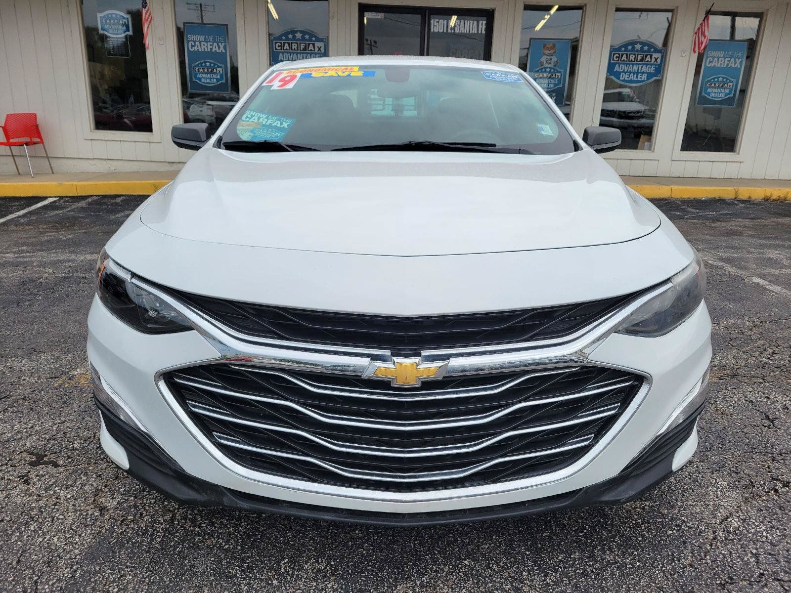 Used 2019 Chevrolet Malibu LS w/ LPO, Convenience Package 2 FWD image 2