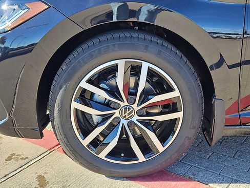 New 2026 Volkswagen Jetta SE image 6