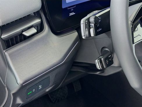 New 2026 Audi Q3 quattro 2.0T AWD/4WD image 10