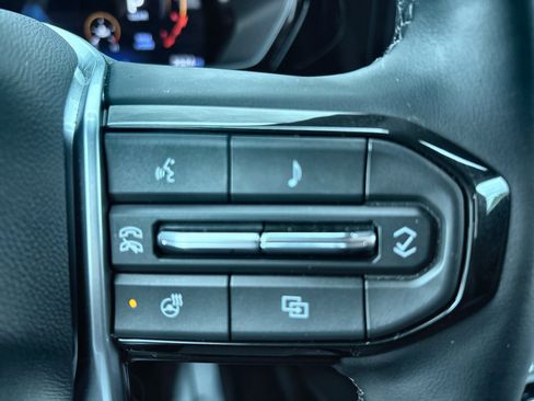 New 2026 Chevrolet Colorado LT w/ LT Convenience Package AWD/4WD image 23