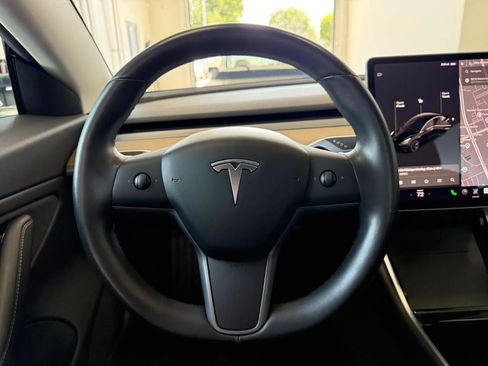 Used 2018 Tesla Model 3 Performance AWD/4WD image 9
