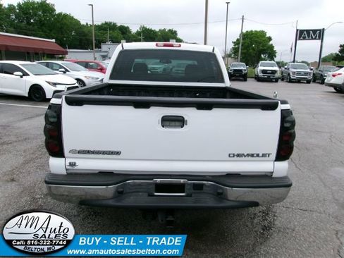 Used 2005 Chevrolet Silverado 1500 LS w/ Light Duty Power Package RWD image 4