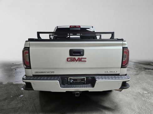 Used 2017 GMC Sierra 1500 Denali w/ Denali Ultimate Package AWD/4WD image 4