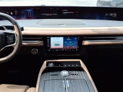 New 2026 Lincoln Navigator L Black Label AWD/4WD image 13
