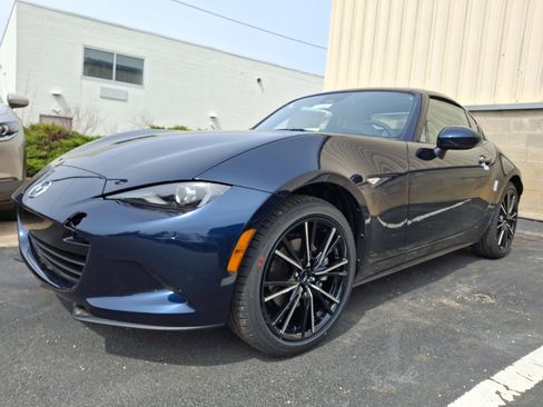 New 2026 MAZDA MX-5 Miata RF Grand Touring image 3