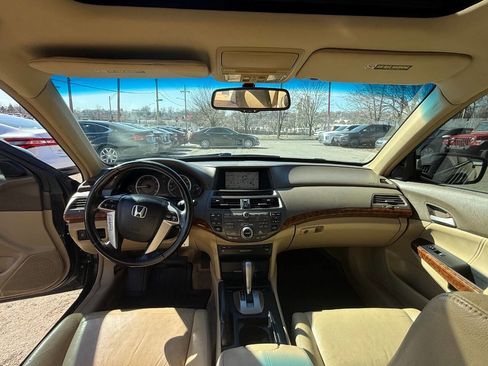Used 2009 Honda Accord EX-L image 10