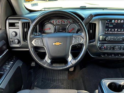 Used 2018 Chevrolet Silverado 1500 LT w/ Texas Edition image 4