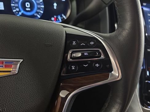 Used 2019 Cadillac Escalade Premium Luxury AWD/4WD image 15