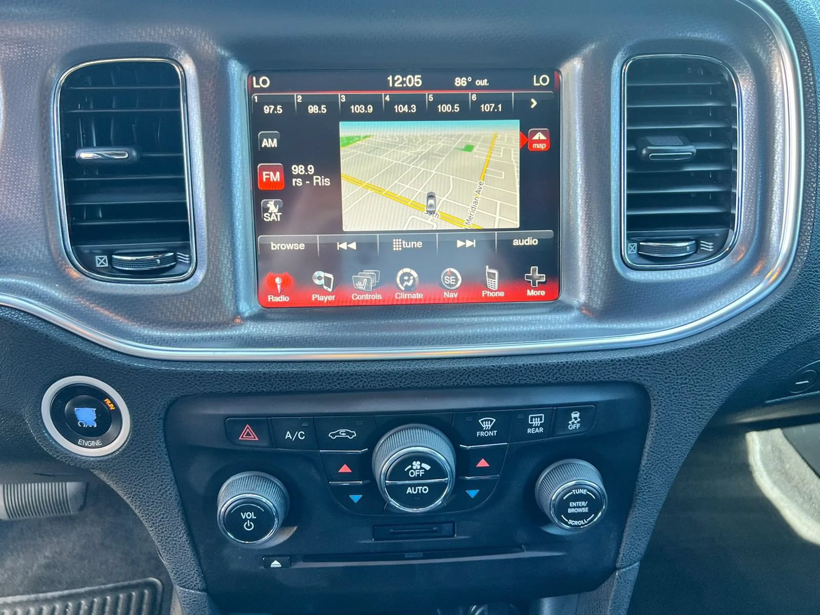 Used 2014 Dodge Charger SXT Plus RWD image 12