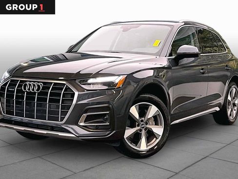 Used 2023 Audi Q5 2.0T Premium w/ Convenience Package AWD/4WD image 1