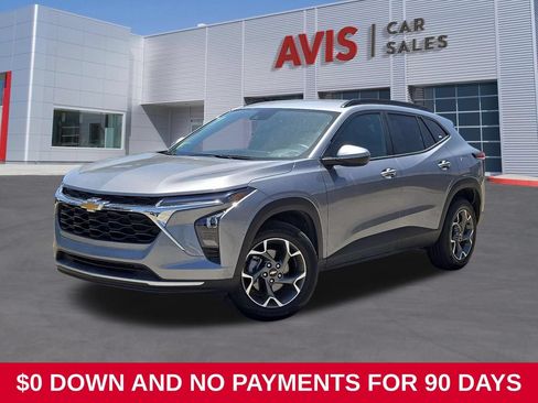 Used 2025 Chevrolet Trax LT w/ LT Convenience Package FWD image 1