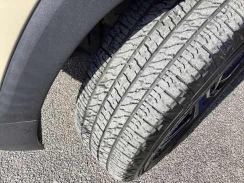 Used 2022 GMC Terrain AT4 w/ Infotainment Package II image 11