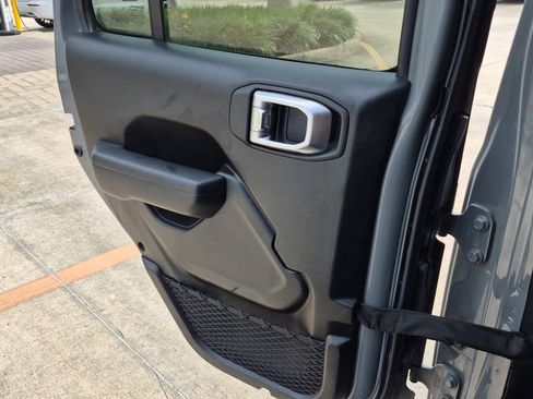 Used 2023 Jeep Wrangler Unlimited Rubicon 4xe w/ Cold Weather Group AWD/4WD image 52