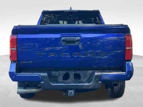 Certified 2024 Toyota Tacoma SR5 AWD/4WD image 4