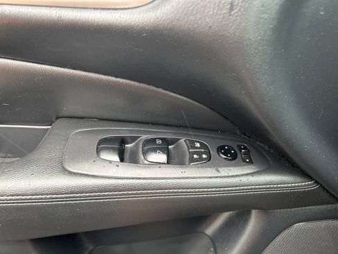 Used 2020 Nissan Pathfinder SV AWD/4WD image 13