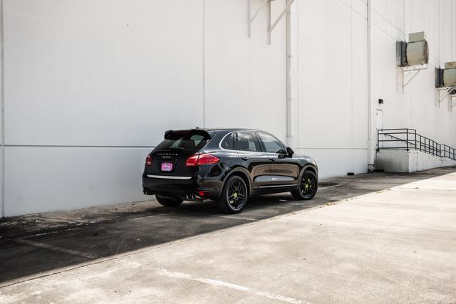 Used 2014 Porsche Cayenne S AWD/4WD image 48