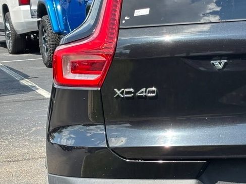 Used 2019 Volvo XC40 T5 Inscription AWD/4WD image 11