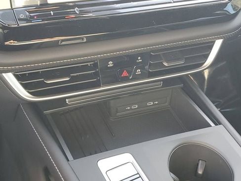 New 2026 Volkswagen Atlas Cross Sport SE image 24