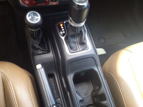 Used 2020 Jeep Wrangler Unlimited Rubicon AWD/4WD image 31