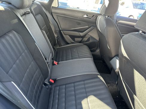 Used 2024 Volkswagen Jetta Sport image 13