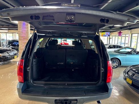 Used 2010 GMC Yukon XL 2500 SLE image 7