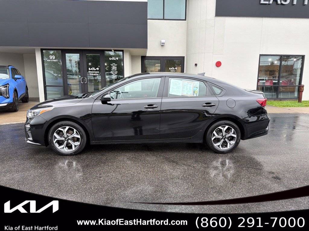 Used 2020 Kia Forte LXS FWD image 2