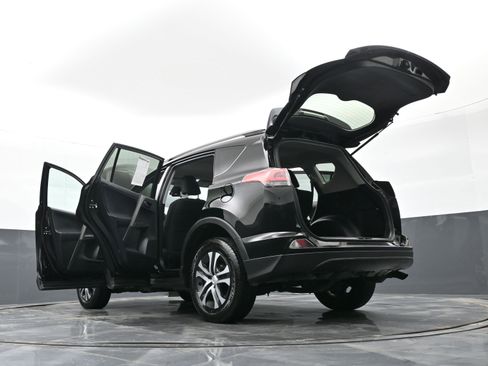 Used 2017 Toyota RAV4 LE image 50