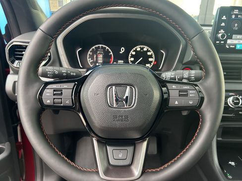 New 2025 Honda Pilot TrailSport image 17