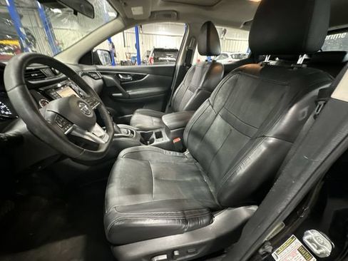 Used 2018 Nissan Rogue Sport SL w/ SL Premium Package AWD/4WD image 17