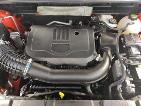 Used 2025 Chevrolet Blazer LT AWD/4WD image 30