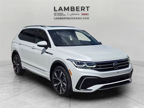 Used 2023 Volkswagen Tiguan SEL R-Line AWD/4WD image 7