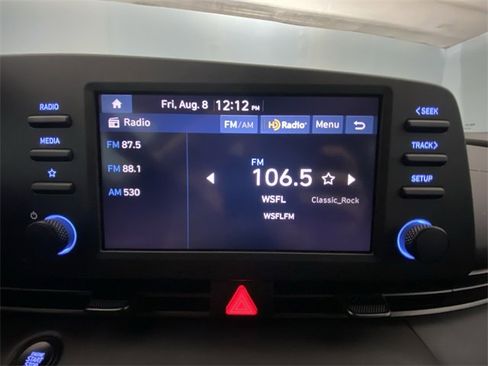 Used 2025 Hyundai Elantra Sport image 16