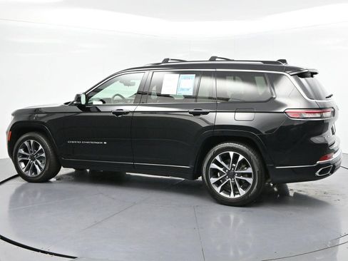 Used 2023 Jeep Grand Cherokee L Overland w/ Luxury Tech Group IV AWD/4WD image 5