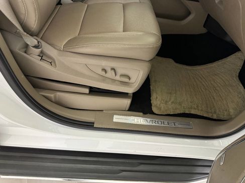 Used 2015 Chevrolet Suburban LTZ image 52