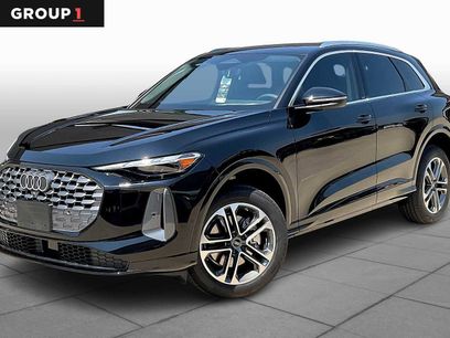 New 2025 Audi Q5 Premium w/ Convenience Package