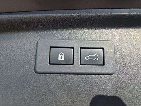 Used 2020 Subaru Outback Touring XT image 13