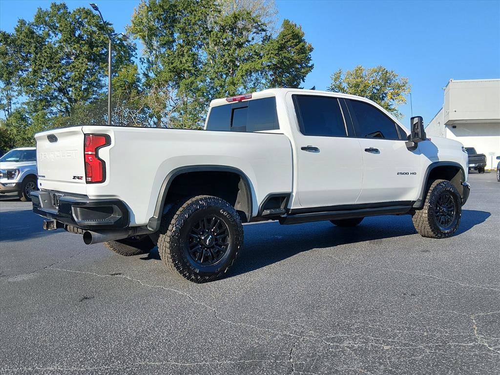 Used 2024 Chevrolet Silverado 2500 ZR2 w/ Technology Package AWD/4WD image 4