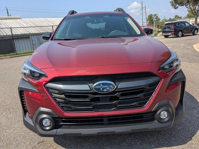 Used 2025 Subaru Outback Premium AWD/4WD image 3