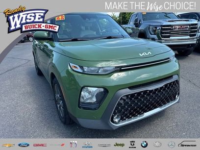 Used 2022 Kia Soul EX