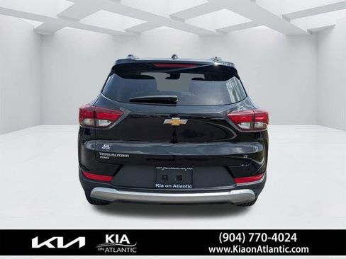 Used 2025 Chevrolet TrailBlazer LT AWD/4WD image 4