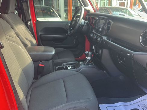 Used 2020 Jeep Wrangler Unlimited Sport AWD/4WD image 10
