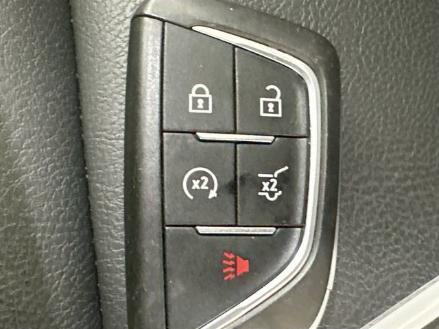 Used 2024 Cadillac XT4 Sport w/ Technology Package AWD/4WD image 17