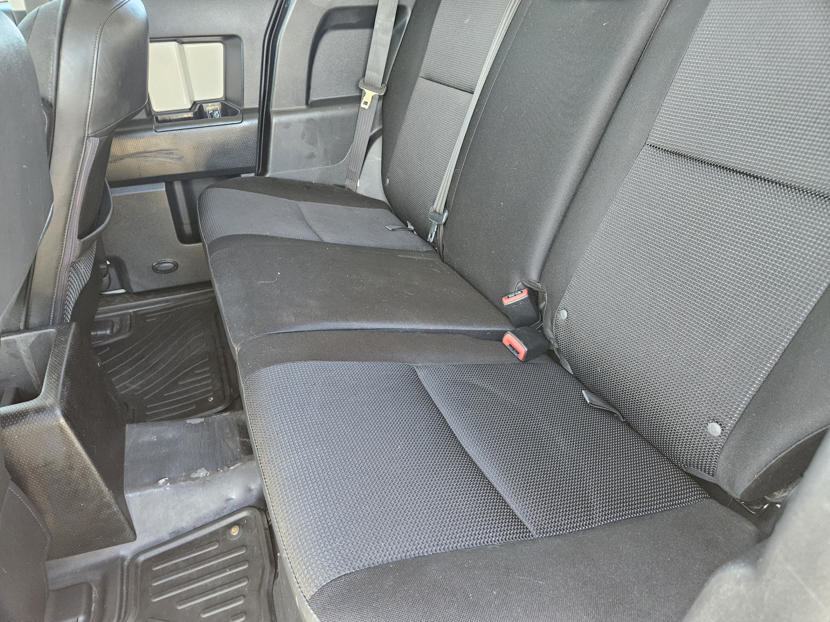Used 2012 Toyota FJ Cruiser 4WD image 16