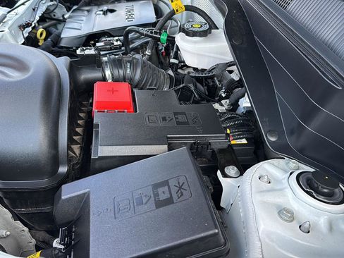 Used 2023 Chevrolet TrailBlazer RS image 32