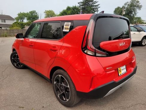 Certified 2024 Kia Soul EX FWD image 3