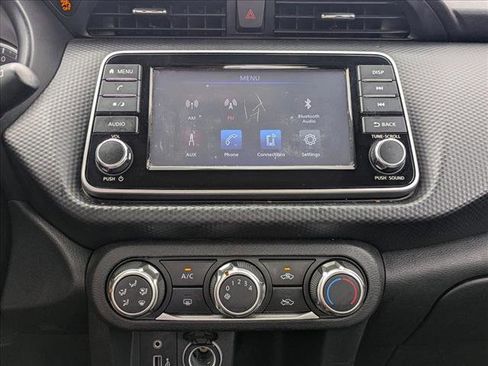 Used 2024 Nissan Kicks S image 8