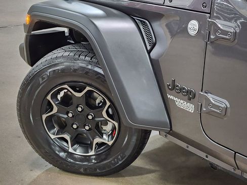 Used 2021 Jeep Wrangler Unlimited Sport AWD/4WD image 23