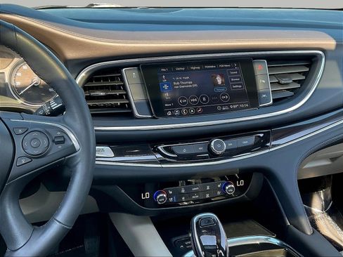 Used 2020 Buick Enclave Premium w/ Sun and Sites Package FWD image 9