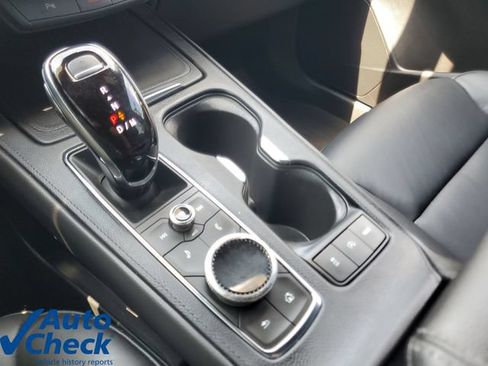 Used 2023 Cadillac XT4 Premium Luxury FWD image 28